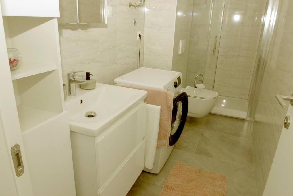 Camino Split - Apartment Near Mall Of Split Exterior foto