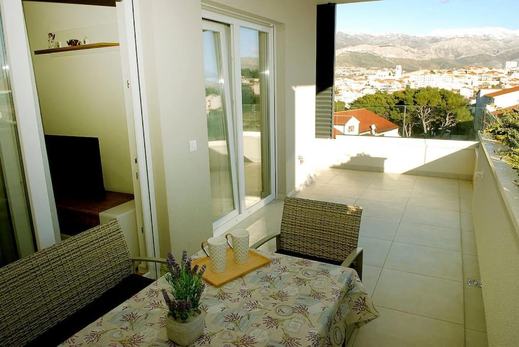 Camino Split - Apartment Near Mall Of Split Exterior foto